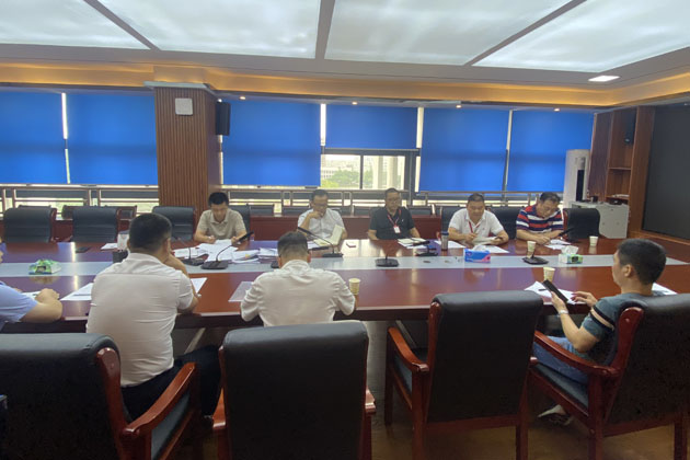  学校召开食品安全月调度工作